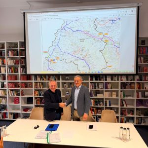 Transgaz accelerează extinderea rețelei de gaze în Bihor: investiții de peste 270 milioane lei pentru aproape 73 km de magistrale noi; Ion Sterian: „Facem politica administrației pentru oameni” - poza 1