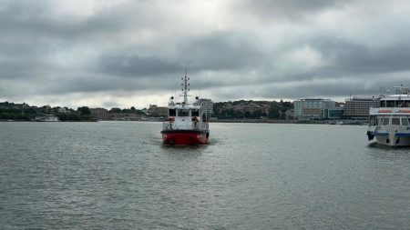 MApN pregătește elicoptere și nave militare pentru intervenția la tancul LPG GAS LISBON; a fost emisă avertizare de navigație în Marea Neagră - poza 1