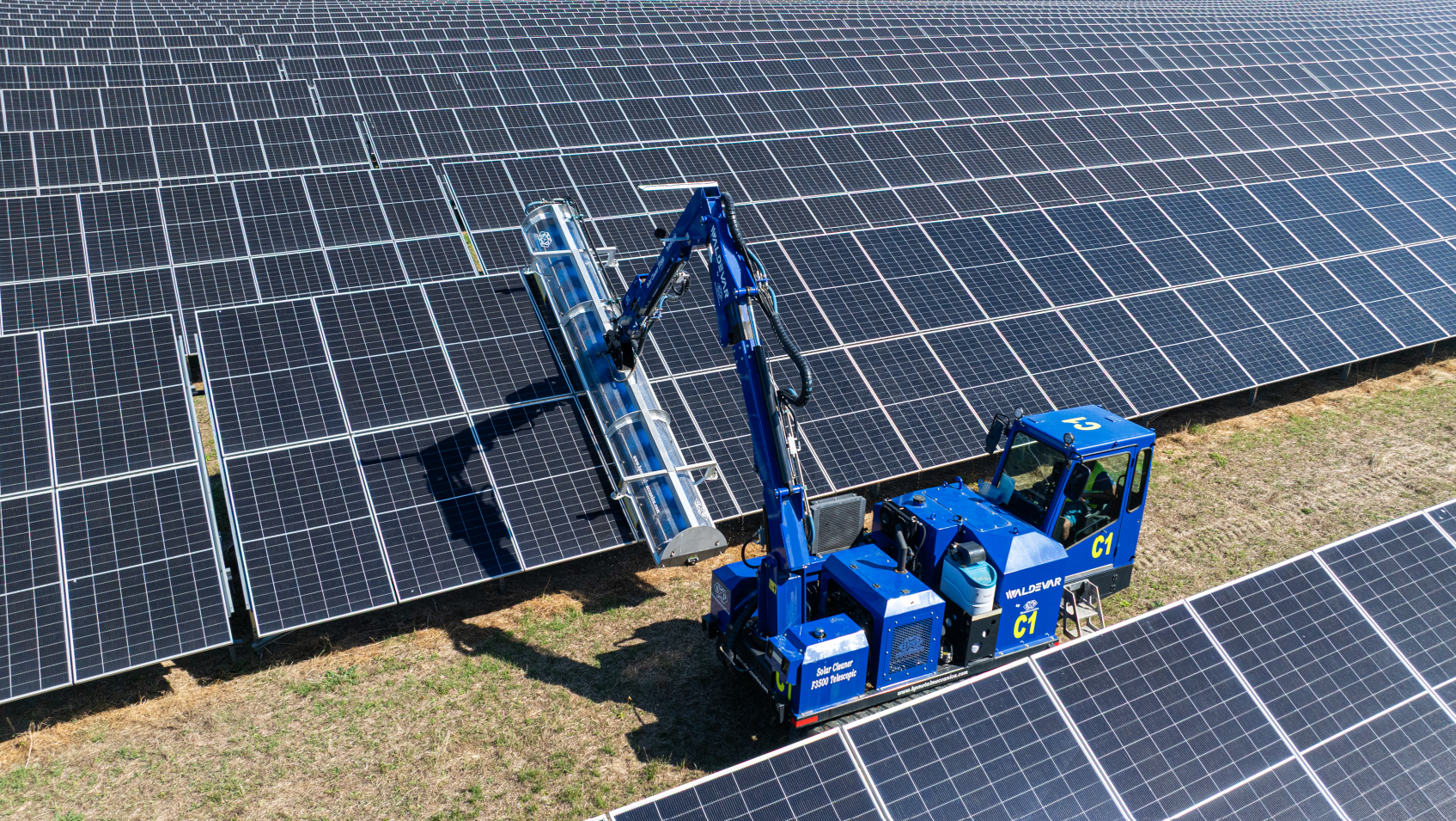 Cristian Dragomir, CEO WALDEVAR Energy: „Viitorul nu mai înseamnă doar panouri fotovoltaice, ci flexibilitate energetică”
- poza 3