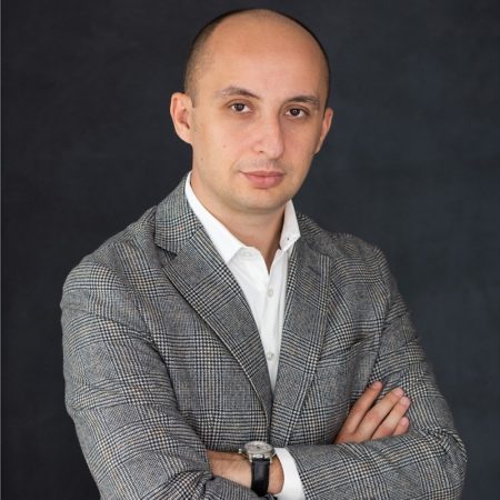 tbi bank amână temporar plata ratelor la dezvoltatorii imobiliari afectaţi de blocajul sistemului de carte funciară - poza 1