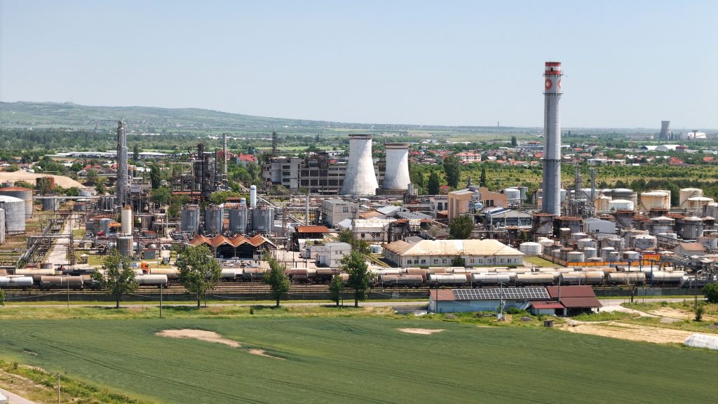 Rompetrol Rafinare investește &icirc;n energie regenerabilă pentru rafinăria Vega Ploiești; Valoarea totală a investiției este estimată la aproape 27 de milioane de lei
 - poza 1
