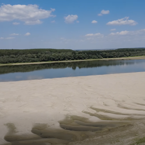 Blocaj pe Dunăre la km 280 – 30 de împingătoare și nave autopropulsate și peste 100 de barje sunt blocate. Operatorii cer intervenția urgentă a autorităților – actualizare - poza 1