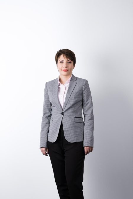 Adina Aurel, Wolf Theiss: “România are argumente solide pentru a atrage investiții străine în centre de date dedicate inteligenței artificiale” - poza 1
