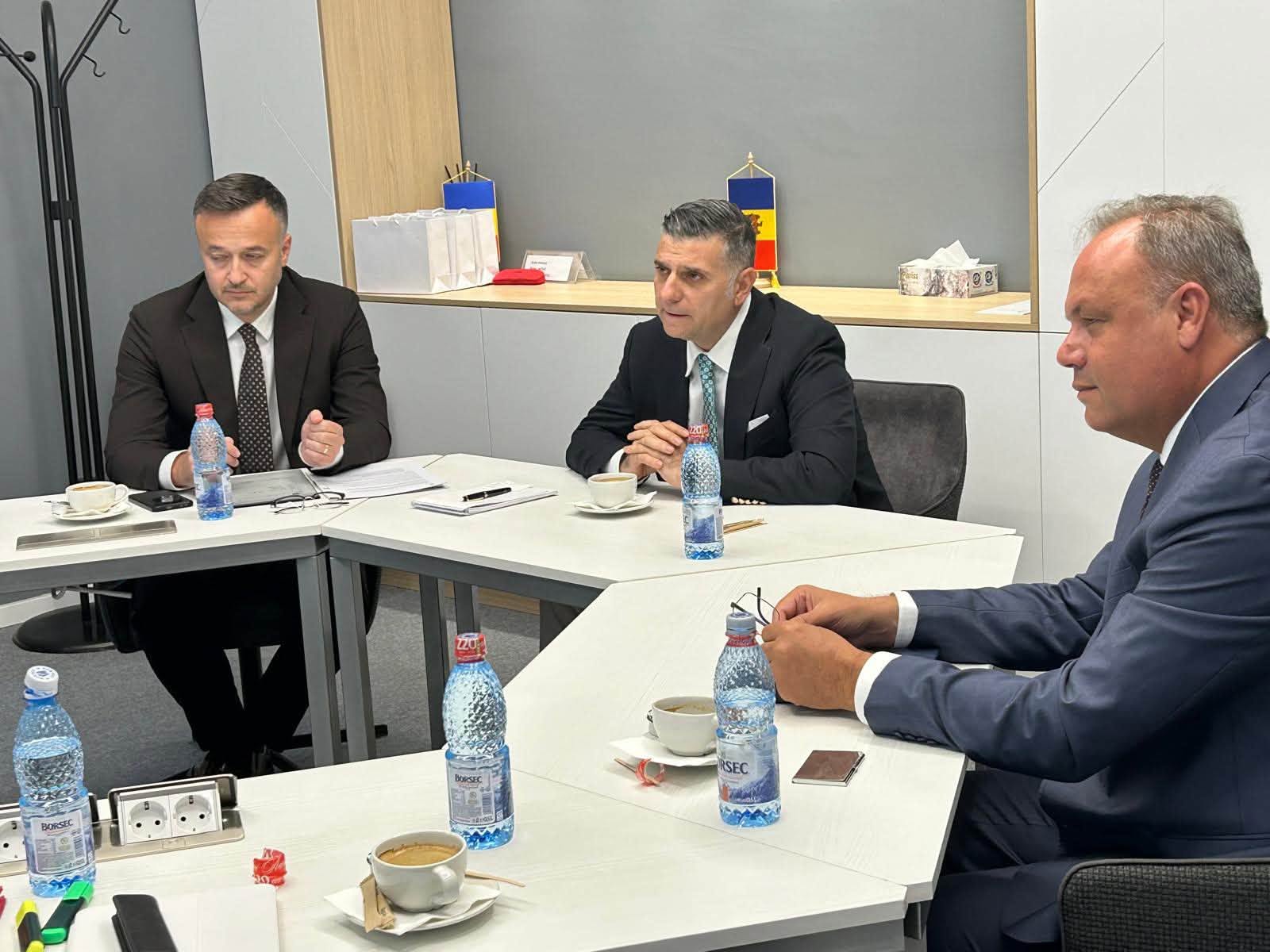 ASF și autoritatea de supraveghere financiară din Austria discută despre criptoactive, asigurări și integrarea piețelor de capital
 - poza 2