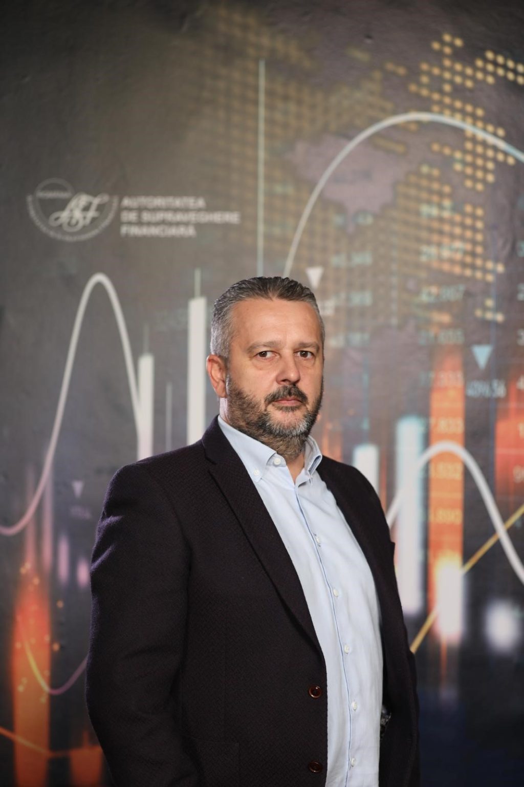Interviu Dan Chitic, ASF: &ldquo;Educația financiară oferă libertatea de a decide &icirc;n cunoștință de cauză și de a nu cădea &icirc;n capcana datoriilor inutile&rdquo;
 - poza 1