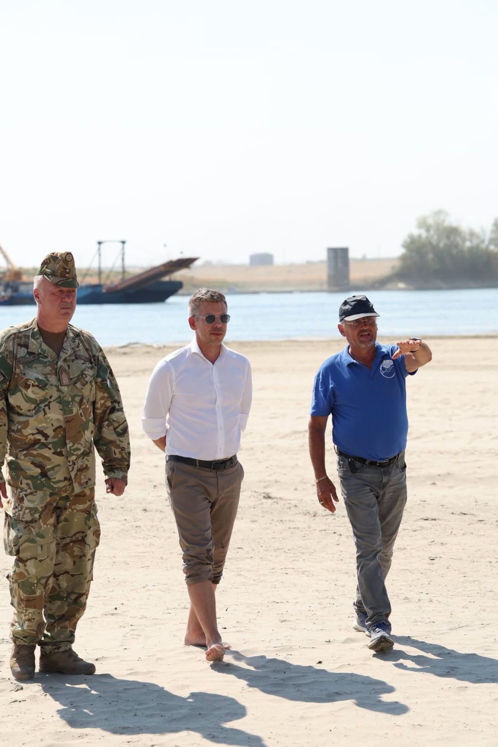 P&eacute;ter Magyar: &bdquo;Se desfășoară o muncă supraomenească&rdquo; la centrala nucleară Paks. Nivelul Dunării, aproape de pragul critic
 - poza 1