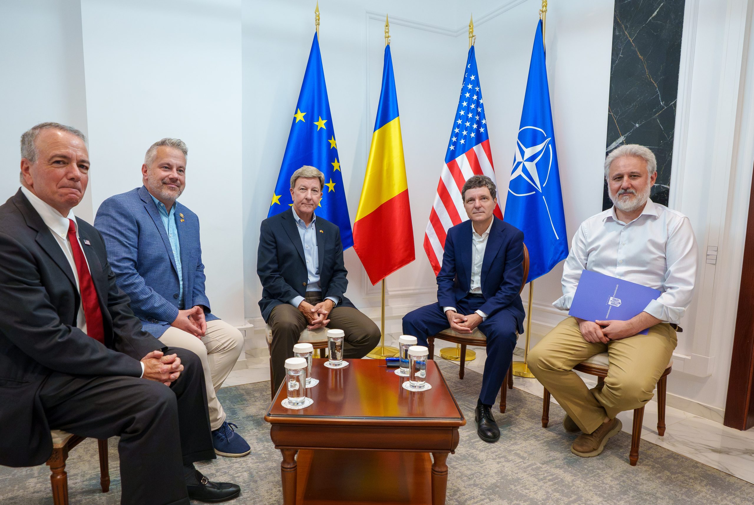 Preşedintele Nicuşor Dan, vizită la Baza 57 Aeriană &bdquo;Mihail Kogălniceanu&rdquo;, &icirc;mpreună cu delegaţia Congresului SUA care se află &icirc;n ţara noastră &ndash; foto
 - poza 4
