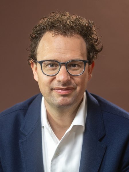 Dario Amodei, șeful Anthropic, cere încetinirea dezvoltării AI și propune un plan în trei etape; Sam Altman și Elon Musk susțin inițiativa - poza 1