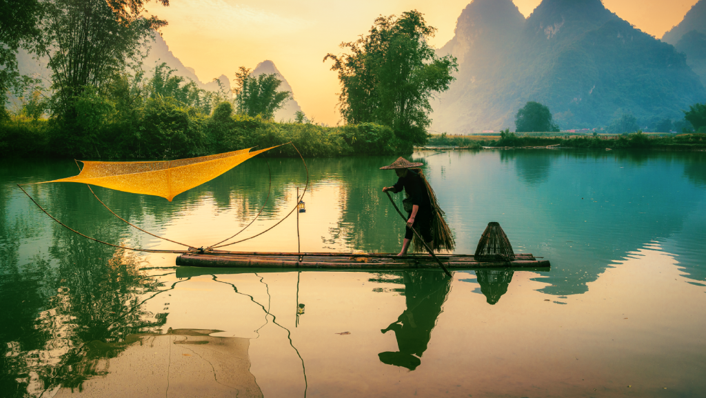 Paralela45 deschide sezonul vacanțelor exotice alături de ambasadele țărilor din portofoliu. Ambasadorul Vietnamului la București: &bdquo;Vietnamul dezvoltă tot mai mult produse turistice de &icirc;naltă calitate, capabile să răspundă nevoilor diverse ale vizitatorilor internaționali&rdquo;
 - poza 1