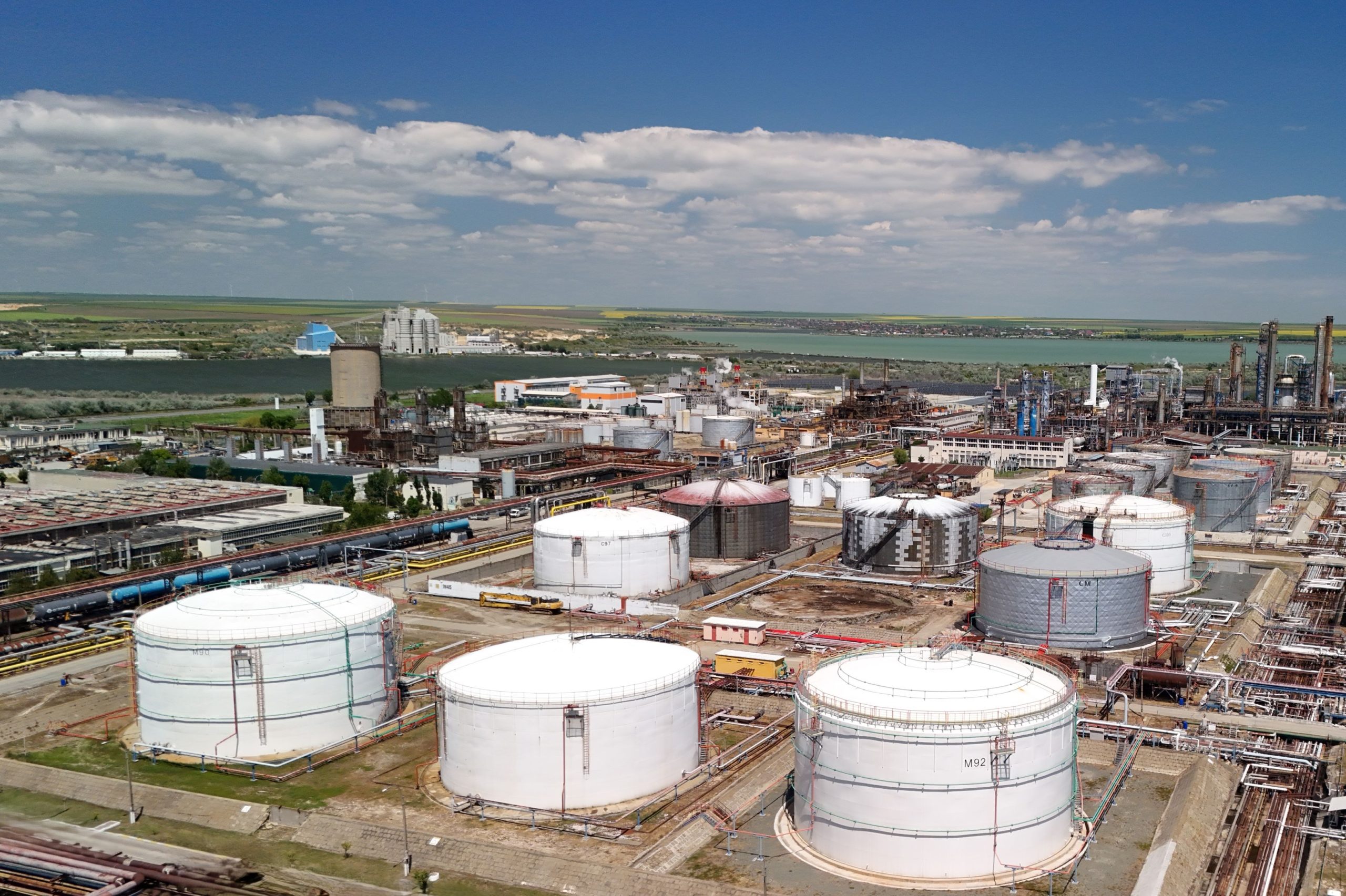 Rompetrol Rafinare modernizează infrastructura de stocare de la Petromidia