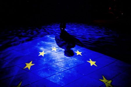 Studiu ING Research: Europenii investesc tot mai mult, însă averea lor ar fi putut fi cu 1,17 trilioane de euro mai mare dacă ar fi investit o parte din economii - poza 1