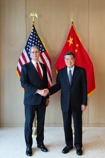 Bessent califică întâlnirea cu vicepremierul chinez He Lifeng drept „un succes” înaintea summitului Trump-Xi - poza 1