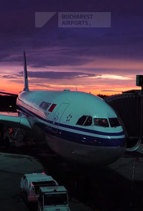 Air China a reluat zborurile directe București–Beijing după aproape două decenii; trei frecvențe săptămânale pe ruta Beijing–București–Zagreb; Zhou Xiang: „După aproape două decenii, legătura aeriană dintre cele două capitale a fost în sfârșit restabilită”