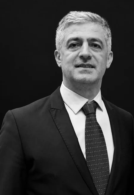 Costel Gîlcă: Sovereign Institute vrea să facă cercetare fundamentală pentru politicile publice, dincolo de partide și de interesele imediate - poza 1