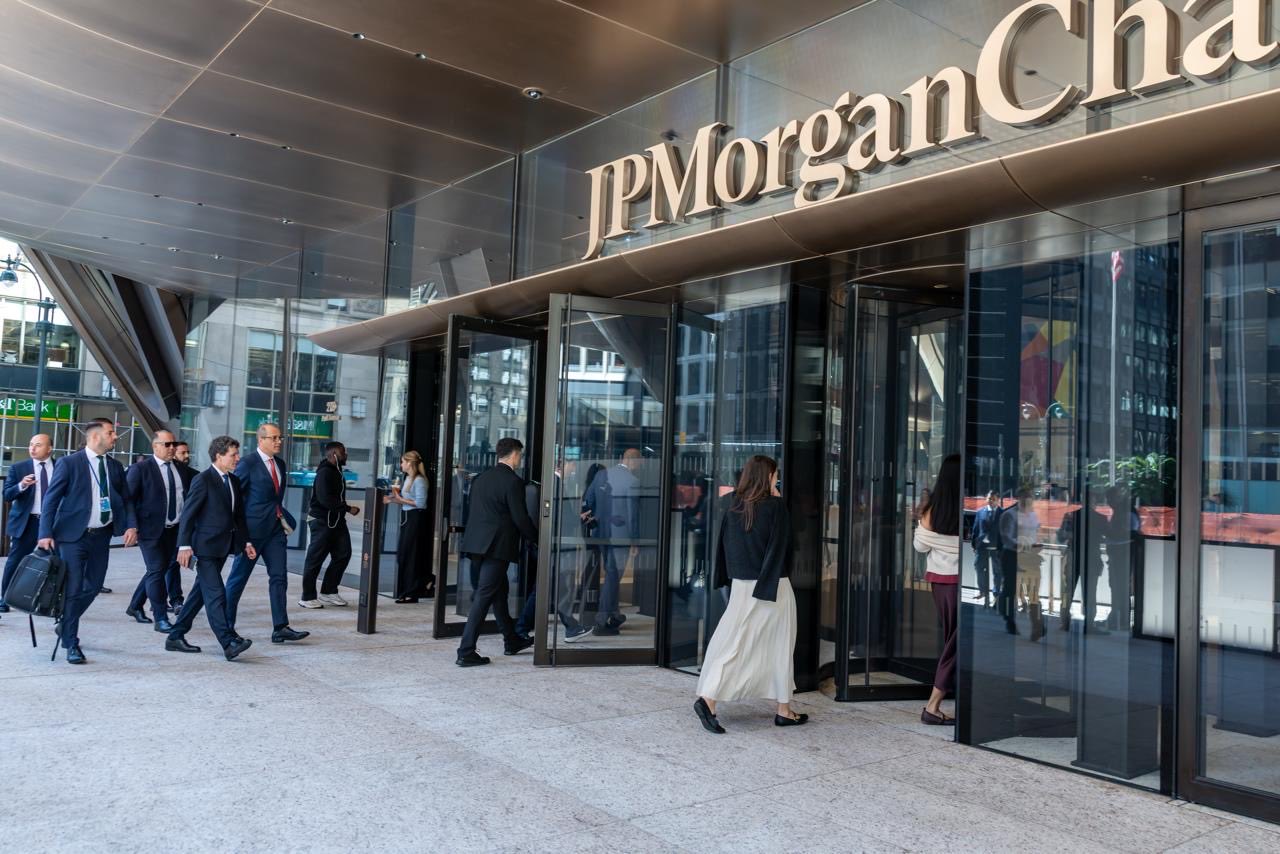 Alexandru Nazare, după discuțiile cu J.P. Morgan la New York: „România nu mai negociază capital pentru consum, ci capital pentru transformare”