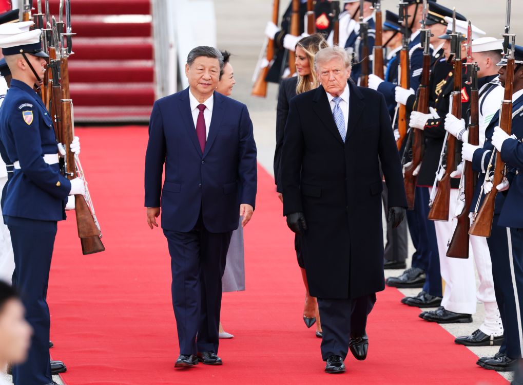 SUA și China prelungesc armistițiul comercial p&acirc;nă pe 10 ianuarie. Xi Jinping, primit cu fast de Trump la Washington: &bdquo;Ar trebui să fim parteneri, nu rivali&rdquo;
 - poza 1
