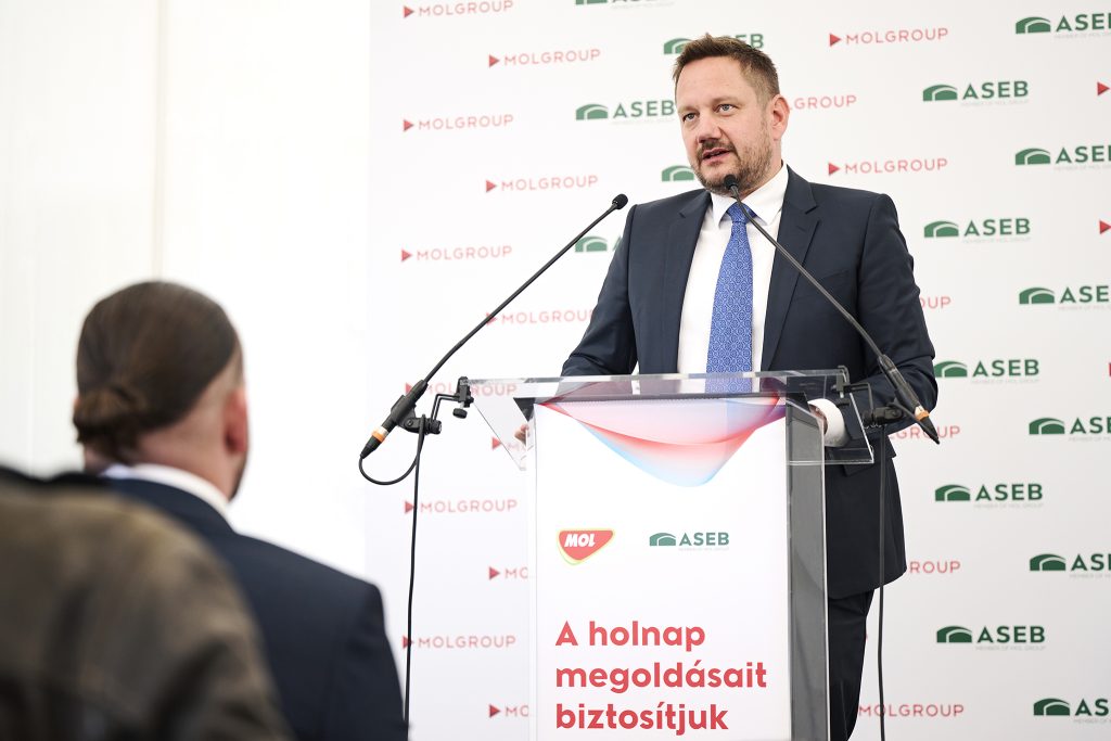 MOL a inaugurat prima sa unitate de producție a biometanului; investiție de peste 2,7 miliarde de forinți / Peste 7 milioane mc de gaze naturale vor fi &icirc;nlocuiți anual cu energie regenerabilă
 - poza 1