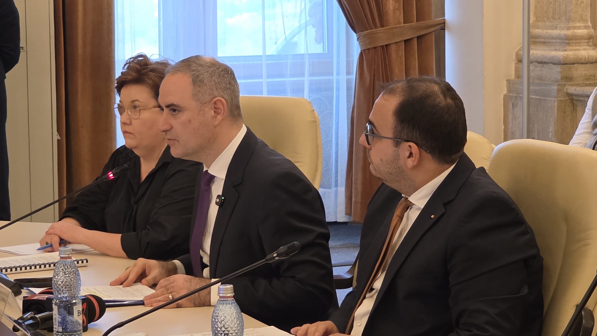Nazare: Două rectificări bugetare până la sfârșitul anului. Restanțele către magistrați se apropie de 13 miliarde de lei, iar datoriile pentru subvențiile la energie ar putea fi între 5 și 8 miliarde de lei