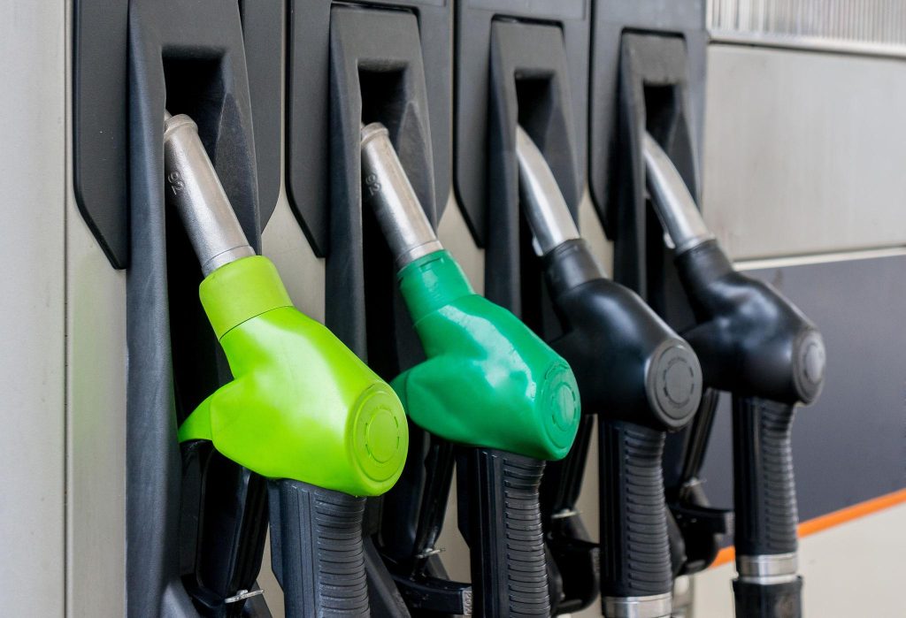 Ministerul Finanțelor pune &icirc;n transparență proiectul de hotăr&acirc;re privind menținerea măsurilor de protecție pentru limitarea creșterii prețurilor la carburanți
 - poza 1