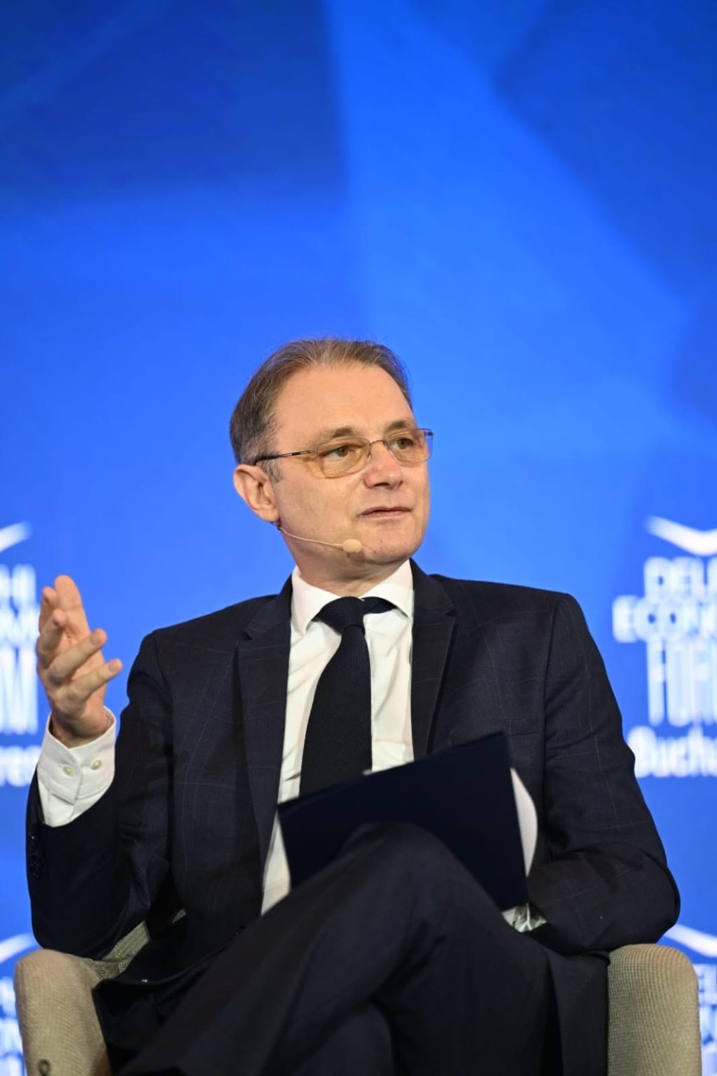 Luca Niculescu: Joi intenţionez să depun programul şi lista de miniştri
 - poza 1