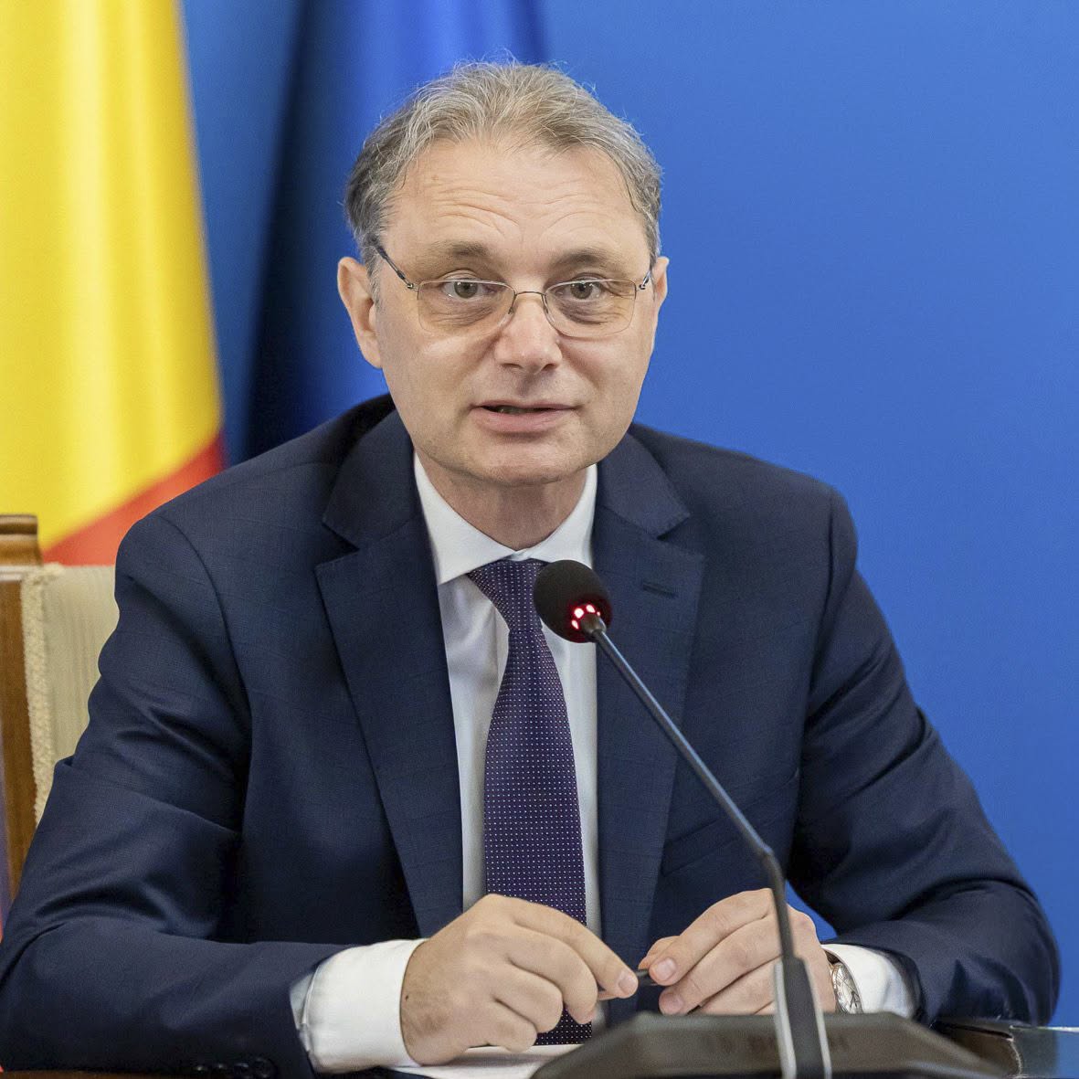 Niculescu: Vom prelungi cu încă trei luni aplicarea măsurilor pentru limitarea majorărilor la prețul motorinei