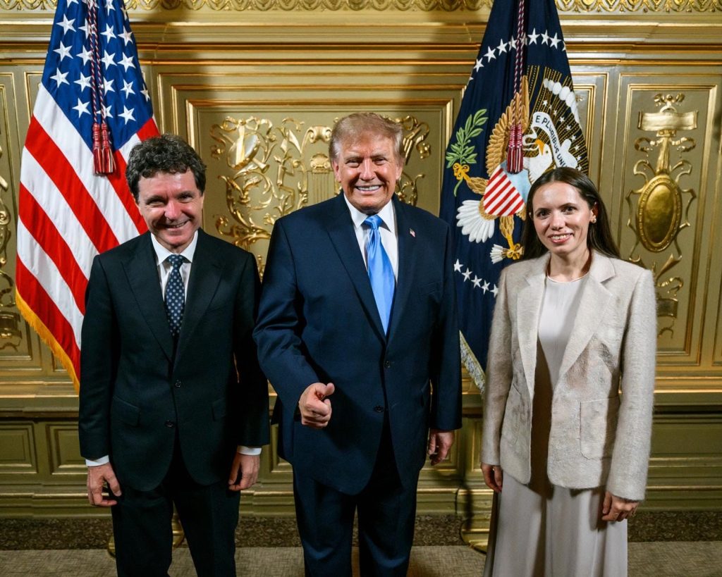 Nicuşor Dan s-a &icirc;nt&acirc;lnit cu Donald Trump la New York: Statele Unite se pot baza pe Rom&acirc;nia
 - poza 1