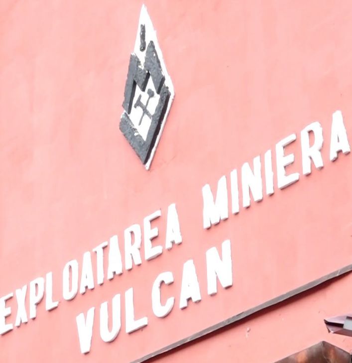 Hunedoara: Protestul de la exploatarea Vulcan continuă; 67 de mineri sunt &icirc;ncă &icirc;n subteran
 - poza 1